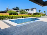 Kıbrıs Girne Çatalköy Bölgesinde Satılık 4+1 Havuzlu Villa