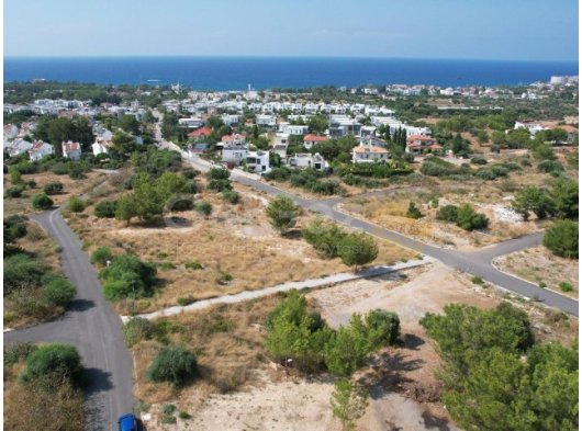Kıbrıs Girne Edremit Bölgesinde Satılık Arsa