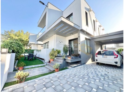 Girne Edremit Bölgesinde Fırsat 3+1 muhteşem Villa
