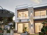 Girne Esentepe 2+1 Özel Havuzlu ve Çatı Teraslı Bungalov