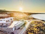 Kıbrıs Girne Esentepe De Denize Sıfır Full Deniz Manzaralı Muhteşem 3+1 Villalar