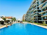 Girne Merkez Akacan Elegance Sitesi Kiralık 3+1 Lüks Daire, Deniz ve Havuz Manzaralı