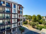 KKTC Girne Merkez de Ana Caddeye çok Yakın Kiralık 2+1 Daire