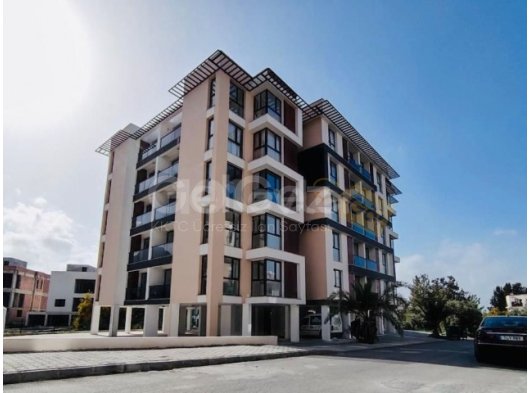 KKTC Girne Merkez de Ana Caddeye çok Yakın Kiralık 2+1 Daire