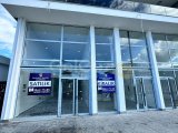 Kıbrıs Girne Merkez Karakum Bölgesinde Kiralık Sendeli 100 M2 Dükkan