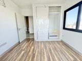 Girne Merkezde Eşsiz. Deniz Manzaralı Satılık 2+1 Daire