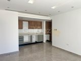 Kıbrs Girne Merkez de Denize Yürüme Mesafesinde Elit Site de Sıfır Satılık 1+1 Rezidans
