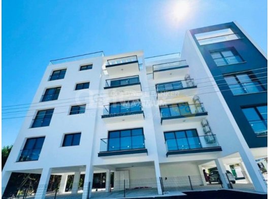 Tek Yetkili KKTC Girne Merkez de Satılık 3+1 Fırsat Dağ ve Deniz Manzaralı Yeni Daire