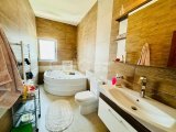 Kıbrıs Girne Edremit Bölgesinde 915 M2 Arsa İçerisinde Satılık Havuzlu 4+1 Havuzlu Villa
