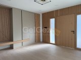 Kıbrıs Girne Karmi Bölgesin'de Kesilmez Full deniz Manzaralı, Triplex, Satılık 5+1 Villalar