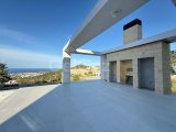 Kıbrıs Girne Karmi Bölgesin'de Kesilmez Full deniz Manzaralı, Triplex, Satılık 5+1 Villalar