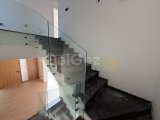 Kıbrıs Girne Karmi Bölgesin'de Kesilmez Full deniz Manzaralı, Triplex, Satılık 5+1 Villalar
