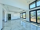 Kıbrıs Girne Karşıyaka da Denize Yürüme Mesafesinde 4+1 Özel Havuzlu Villa