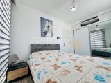 Kıbrıs Girne Lapta Bölgesinde Havuzlu Site İçinde Satılık 2+1 Ara Kat Daire