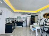 Kıbrıs Girne Lapta Bölgesinde Havuzlu Site İçinde Satılık 2+1 Ara Kat Daire