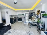 Kıbrıs Girne Lapta Bölgesinde Havuzlu Site İçinde Satılık 2+1 Ara Kat Daire