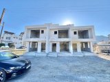 Girne Lapta Bölgesinde 2+1 Satılık Teraslı İkiz Villa