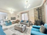 Girne Ozanköy'de Full eşyalı satılık 4+1 Havuzlu Villa