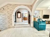 Girne Ozanköy'de Full eşyalı satılık 4+1 Havuzlu Villa