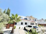 KKTC Girne Ozanköy'de Satılık Türk Malı Süper Lüx 4+1 Villa