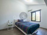 KKTC Girne Ozanköy'de Havuzlu 4+1 Ultra Lüks Villa - Geniş Bahçe, Eşsiz Konum!