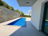 KKTC Girne Ozanköy de Deniz Manzaralı Geniş Teraslı Ful Eşyalı Sıfır Fırsat Villa