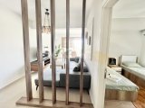 Girne Merkezde Geniş Satılık Yeni Eşyalı 2+1 Daire