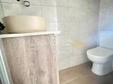 Girne Merkezde Geniş Satılık Yeni Eşyalı 2+1 Daire