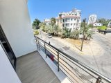 Girne Merkezde Geniş Satılık Yeni Eşyalı 2+1 Daire