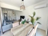 Girne Merkezde Geniş Satılık Yeni Eşyalı 2+1 Daire