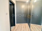 Girne Merkezde Full Deniz Manzaralı Satılık Geniş 3 + ! Daire