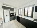 Girne Merkezde Full Deniz Manzaralı Satılık Geniş 3 + ! Daire