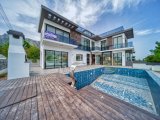 KKTC Girne Zeytinlik Bölgesinde Satılık Türk Tapulu Havuzlu 4+1 Lüks Villa
