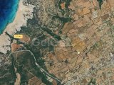 Dipkarpaz'da satılık deniz manzaralı, inşaat izni olan arsa