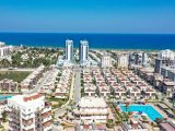 İskele Long Beach’te Denize Yürüme Mesafesinde, Ful Eşyalı, 50 Ay Vade ile Stüdyo Taşınmaya Hazır Daireler Seni Bekliyor