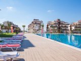 İskele Long Beach’te Denize Yürüme Mesafesinde, Ful Eşyalı, 50 Ay Vade ile Stüdyo Taşınmaya Hazır Daireler Seni Bekliyor