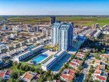 Kaçırılmayacak Kampanya İskele Longbeach de Denize Yürüme Mesafesinde Taşınmaya Hazır Ful Eşyalı 50 Ay Vadeli Stüdyo Daireler