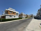 İskele Longbeach’te Denize Yürüme Mesafesinde, Ful Eşyalı, 50 Ay Vade ile Taşınmaya Hazır 2+1 Daireler Seni Bekliyor