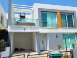 TEK YETKİLİ Kaçırılmayacak Fiyat KKTC Lefkoşa Gönyeli de Türk Tapulu Jakuzi Teraslı 3+1 Müstakil Villa