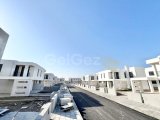 Lefkoşa, Küçük Kaymaklıda Satılık Şirkete ödemeli İkiz Villa ,
