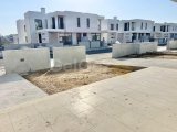 Lefkoşa, Küçük Kaymaklıda Satılık Şirkete ödemeli İkiz Villa ,