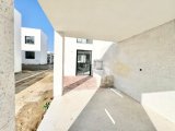 Lefkoşa, Küçük Kaymaklıda Satılık Şirkete ödemeli İkiz Villa ,