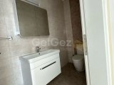 Lefkoşa Yenikent’te Dağ ve Şehir Manzaralı Lüks 4+1 Çatı Katı ve Misafir Evi