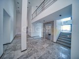KKTC Girne Bellapais'te Deniz ve Dağ Manzaralı Ultra Lüks Satılık 3+1 Penthouse