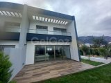 Girne Alsancak bölgesinde satılık 3+1 lüks ikiz villa