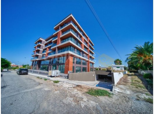 KKTC Girne Bellapais'te Geniş Cepheli Satılık Dükkan