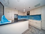 KKTC Girne Bellapais'te Deniz ve Dağ Manzaralı Ultra Lüks Satılık 3+1 Penthouse