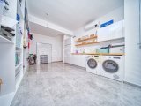 Girne Bellapais Bölgesinde, Türk Malı, Triplex, 5+2, Yüzme Havuzlu Satılık Lüks Villa