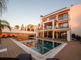 KKTC GİRNE BELLAPAİS BÖLGESİNDE SATILIK LÜKS 4+2 VİLLA
