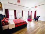 Edremit’te Günlük Kiralık Villa – 5 Yatak Odalı | Günlük £300